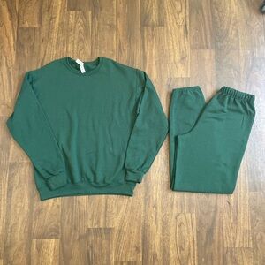 NWOT Forest Green Sweat Set- M top, S bottom
